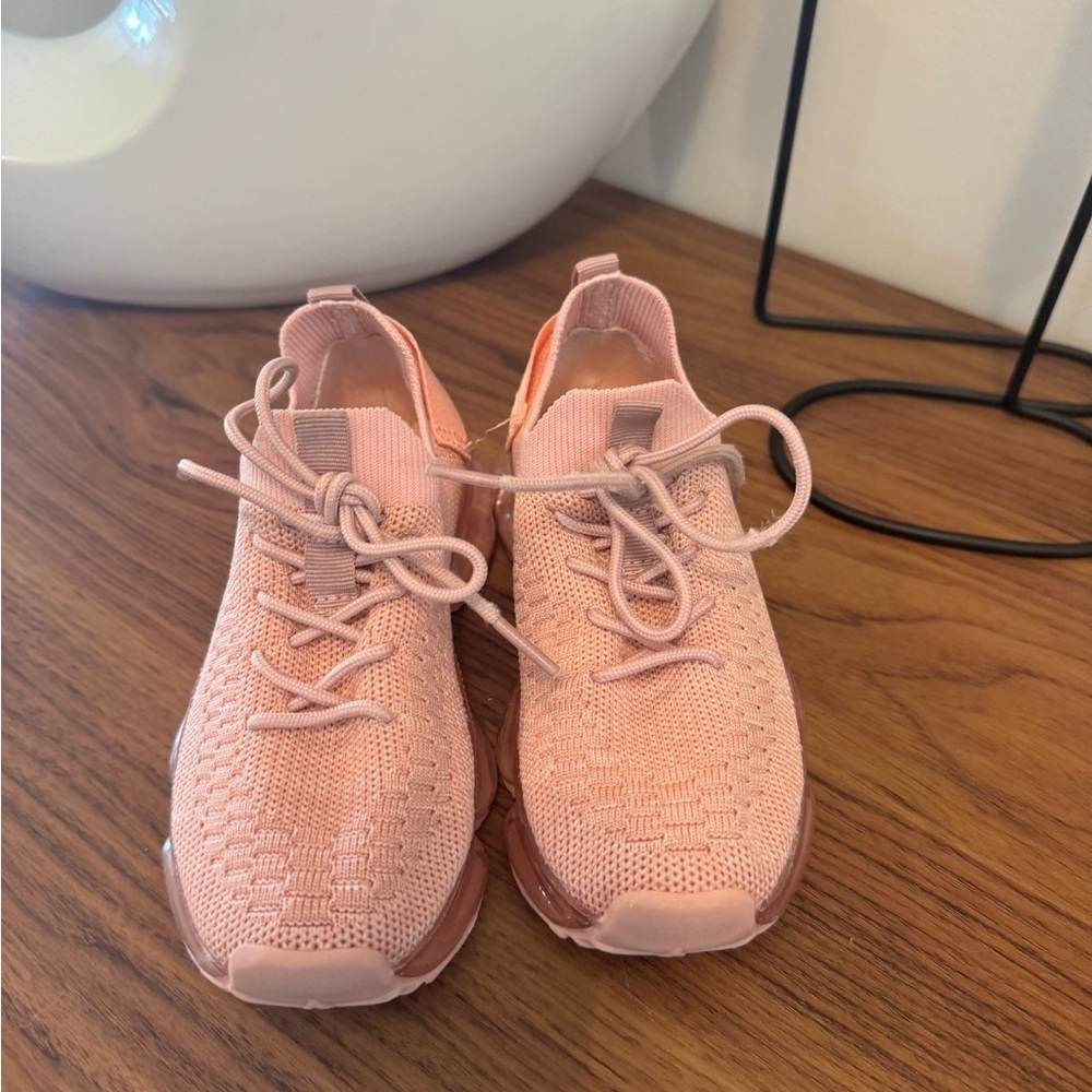 Pink “Airmax” type shoe Girls Size 10 - Picture 4 of 4